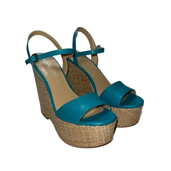 Michael Kors Shoes - Michael Kors Women Shoes 8.5